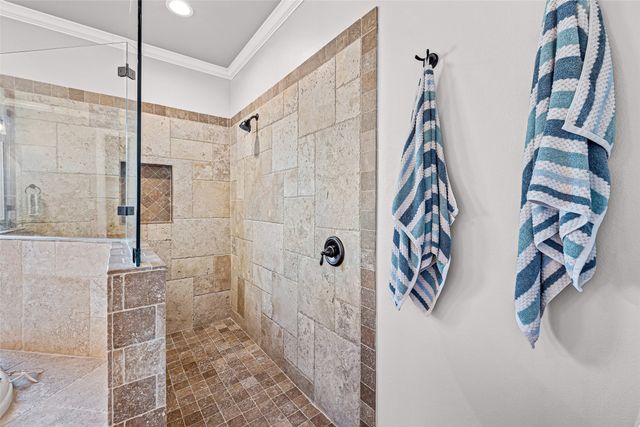 329 Kenyon Court, Granbury, TX 76049