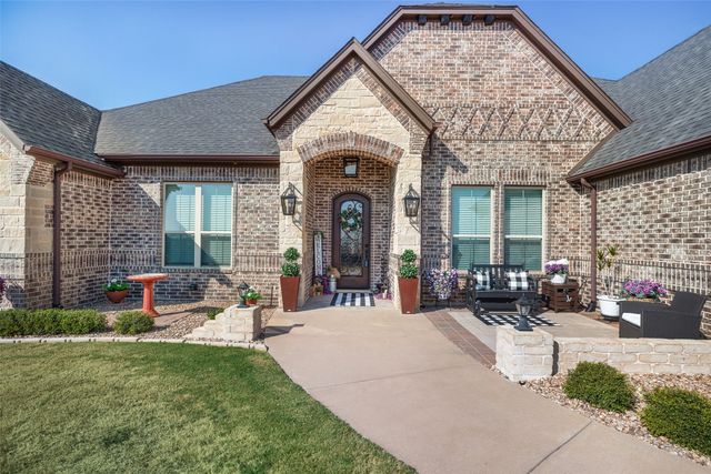 329 Kenyon Court, Granbury, TX 76049
