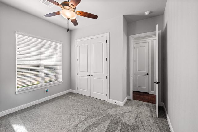 329 Kenyon Court, Granbury, TX 76049