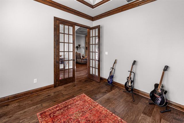 329 Kenyon Court, Granbury, TX 76049
