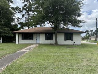 7451 Langley Road, Houston, TX 77016