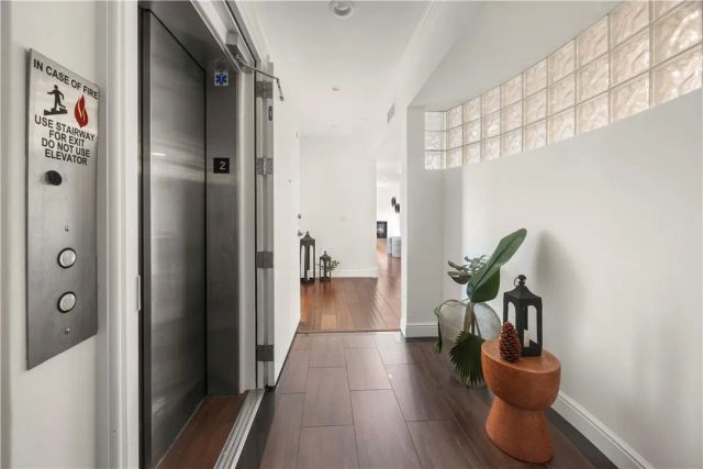 918 S Wooster Street 2, Los Angeles, CA 90035