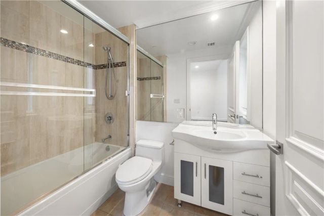 918 S Wooster Street 2, Los Angeles, CA 90035