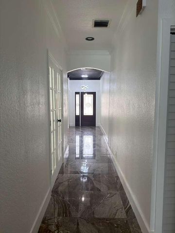 4572 SW 14th Street, Deerfield Beach, FL 33442