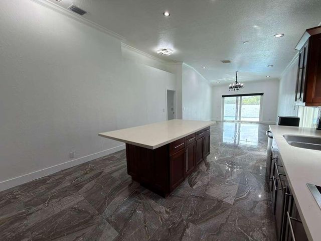 4572 SW 14th Street, Deerfield Beach, FL 33442