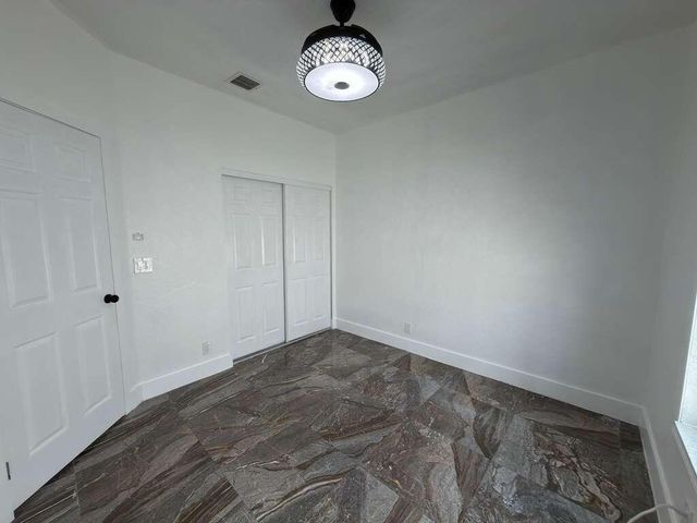 4572 SW 14th Street, Deerfield Beach, FL 33442