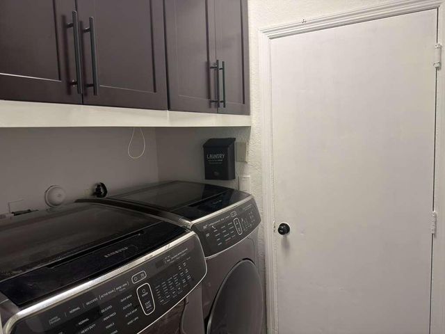 4572 SW 14th Street, Deerfield Beach, FL 33442