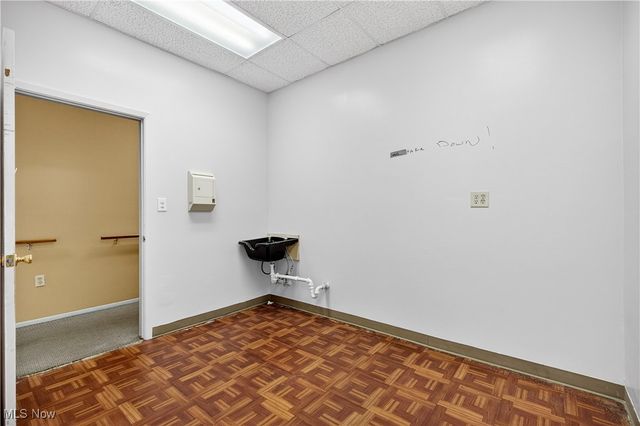 4127 Mayfield Road, South Euclid, OH 44121