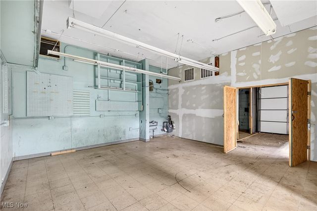 4127 Mayfield Road, South Euclid, OH 44121