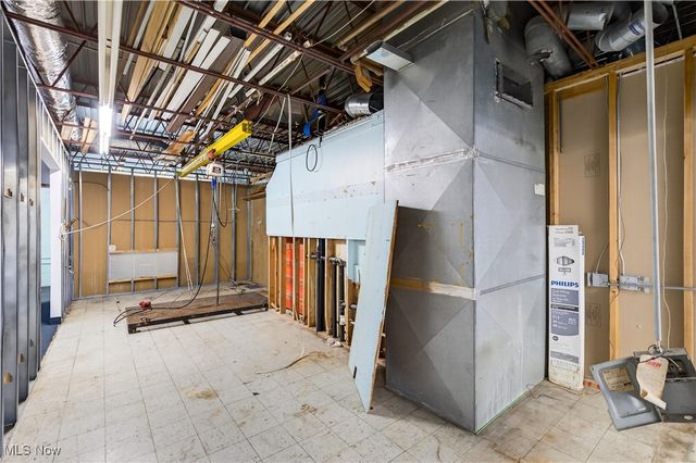 4127 Mayfield Road, South Euclid, OH 44121