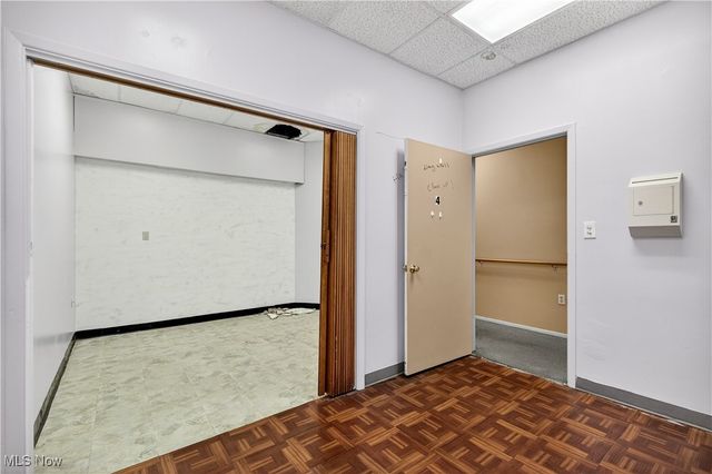 4127 Mayfield Road, South Euclid, OH 44121