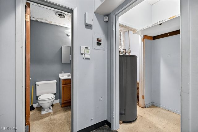 4127 Mayfield Road, South Euclid, OH 44121