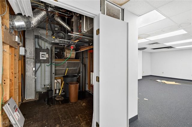 4127 Mayfield Road, South Euclid, OH 44121