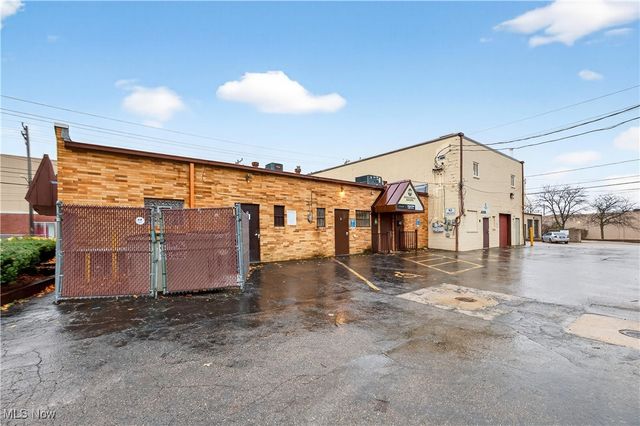 4127 Mayfield Road, South Euclid, OH 44121