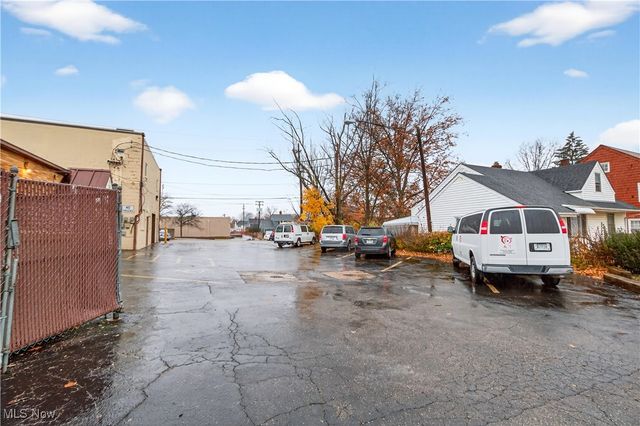 4127 Mayfield Road, South Euclid, OH 44121