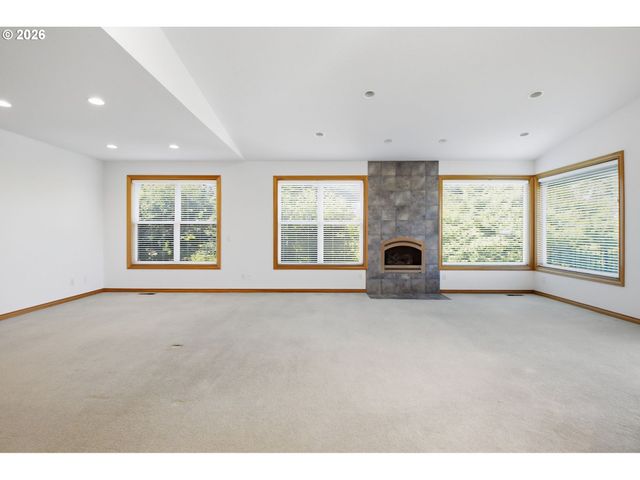 10190 Se WYNDHAM Way, Happy Valley, OR 97086