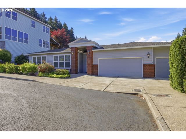 10190 Se WYNDHAM Way, Happy Valley, OR 97086