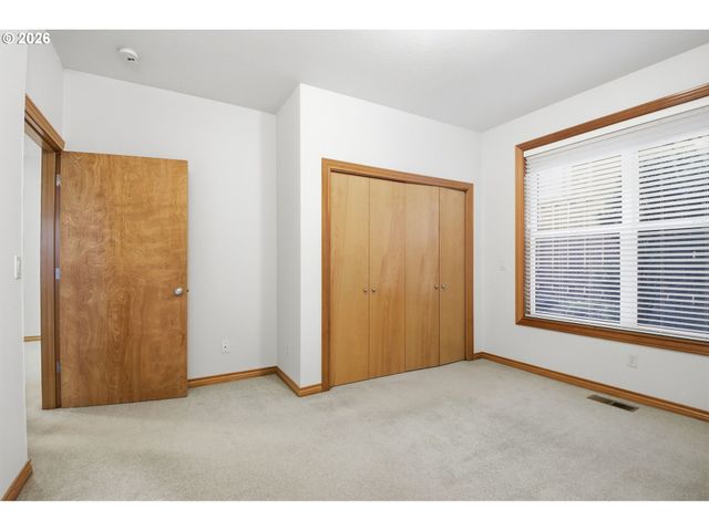 10190 Se WYNDHAM Way, Happy Valley, OR 97086
