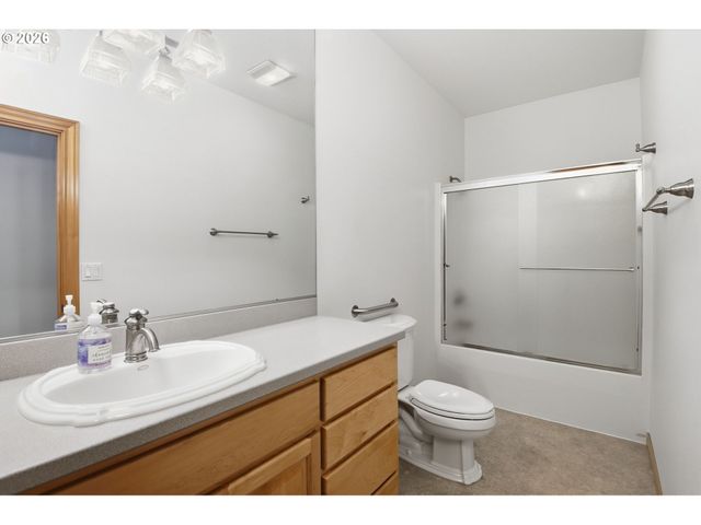 10190 Se WYNDHAM Way, Happy Valley, OR 97086