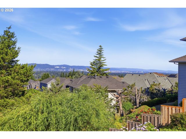 10190 Se WYNDHAM Way, Happy Valley, OR 97086