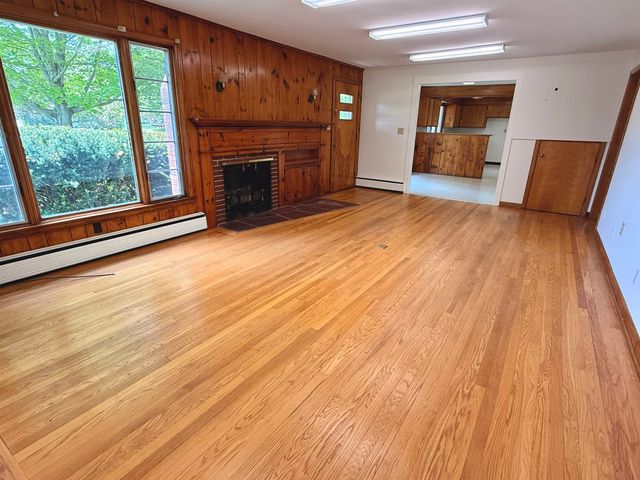 298 Governor Hunt Road, Vernon, VT 05354