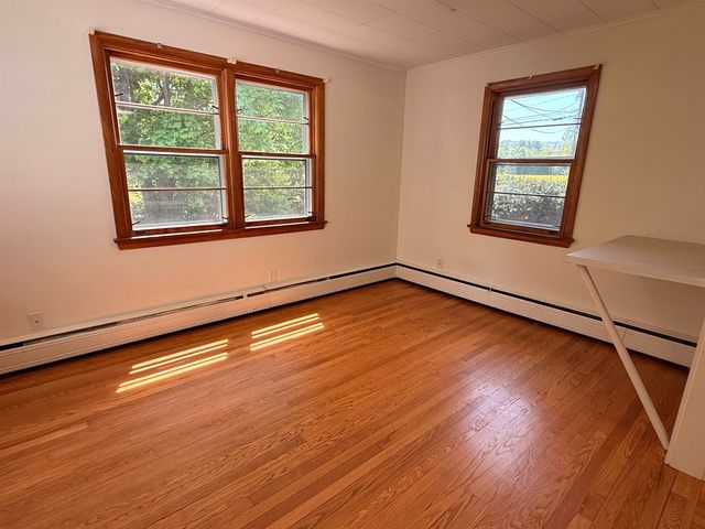 298 Governor Hunt Road, Vernon, VT 05354