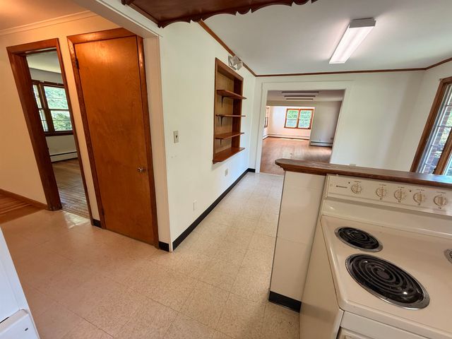 298 Governor Hunt Road, Vernon, VT 05354