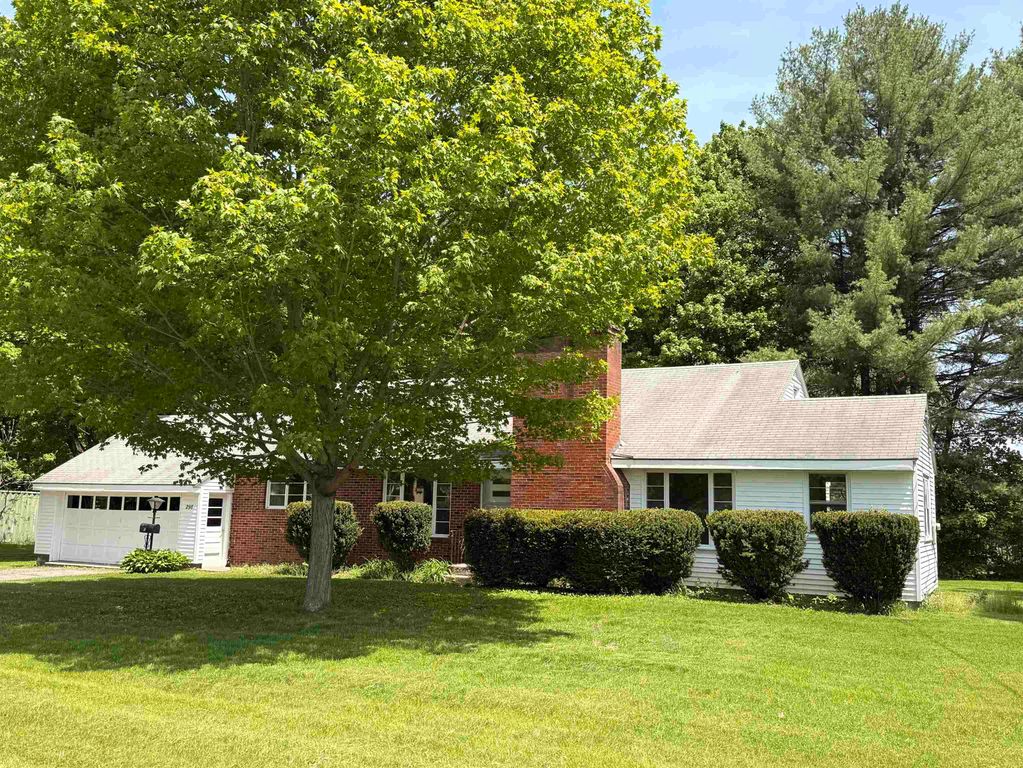 298 Governor Hunt Road, Vernon, VT 05354