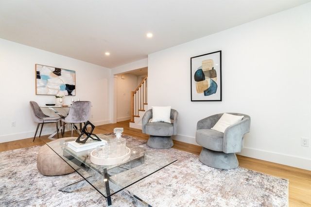 30 Columbus 30, Waltham, MA 02451