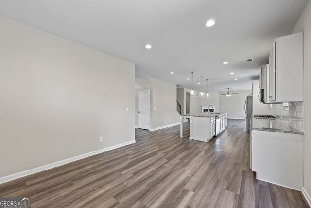 30 Fanleaf Drive, Fairburn, GA 30213