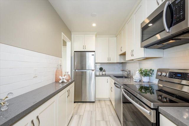 821 N Humboldt Street 309, San Mateo, CA 94401