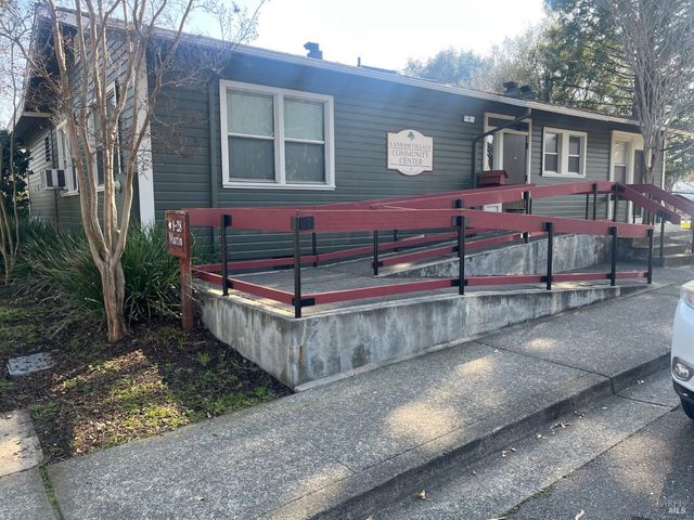 49 Livingston Ct, Novato, CA 94949