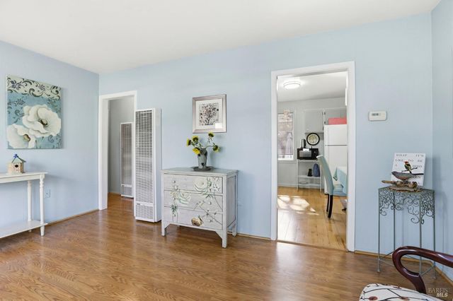 49 Livingston Ct, Novato, CA 94949