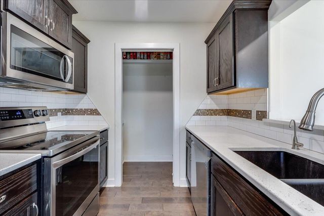 744 N Wakefield, Valley Center, KS 67147