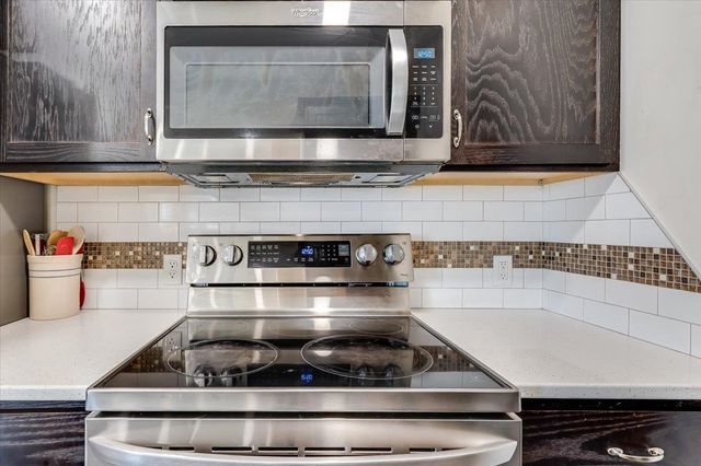 744 N Wakefield, Valley Center, KS 67147