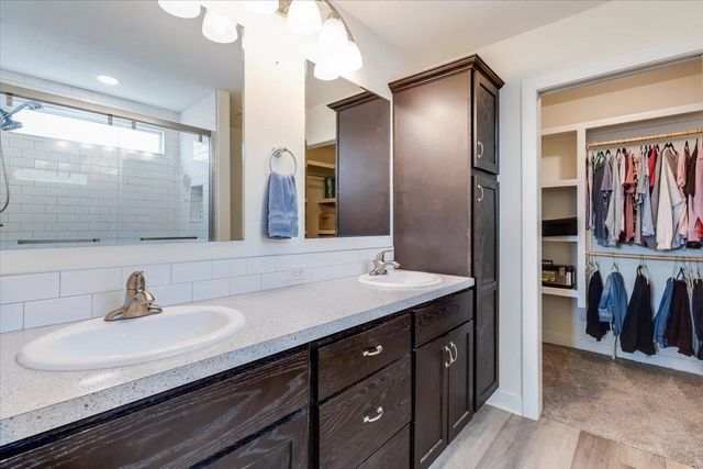 744 N Wakefield, Valley Center, KS 67147