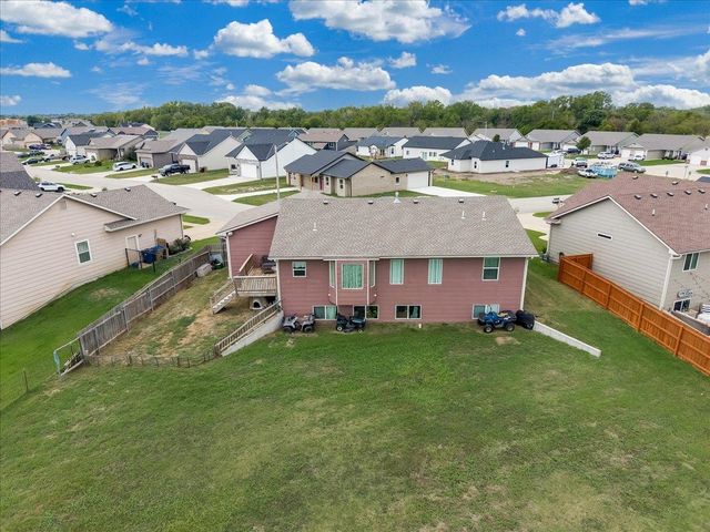 744 N Wakefield, Valley Center, KS 67147