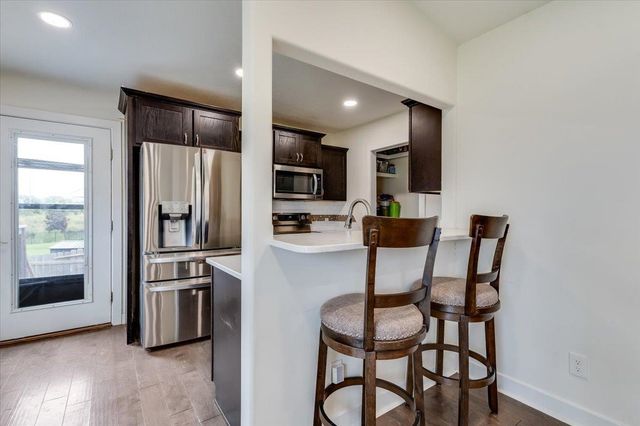 744 N Wakefield, Valley Center, KS 67147