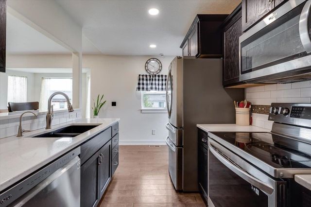 744 N Wakefield, Valley Center, KS 67147