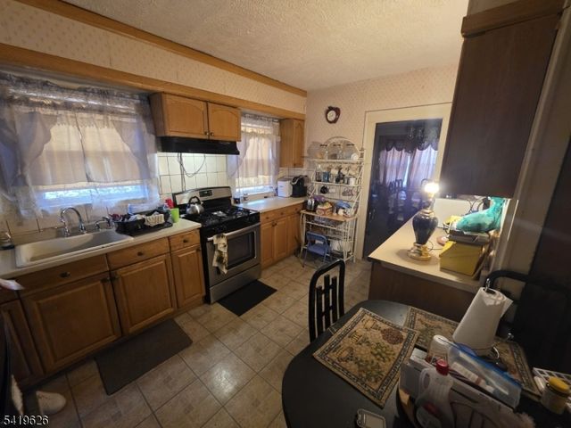 10 Lafayette Pl, Irvington Twp., NJ 07111