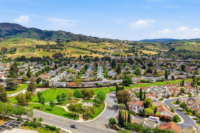 864 Kizer Street, Milpitas, CA 95035