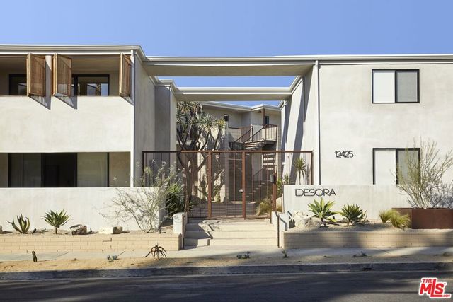 12425 Texas Avenue 14, Los Angeles, CA 90025