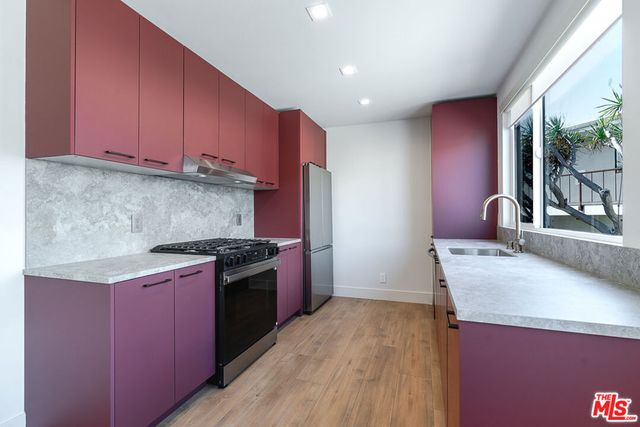 12425 Texas Avenue 14, Los Angeles, CA 90025