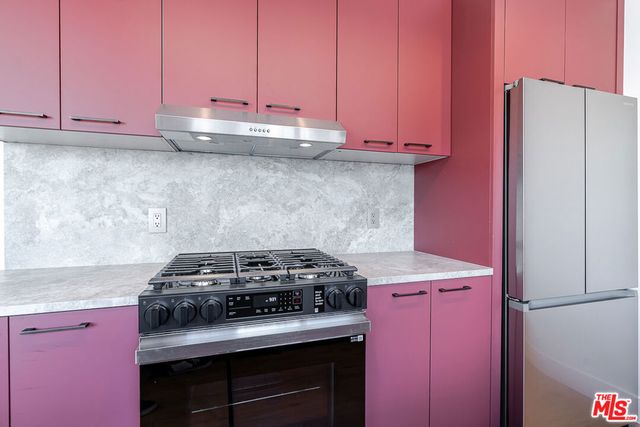 12425 Texas Avenue 14, Los Angeles, CA 90025