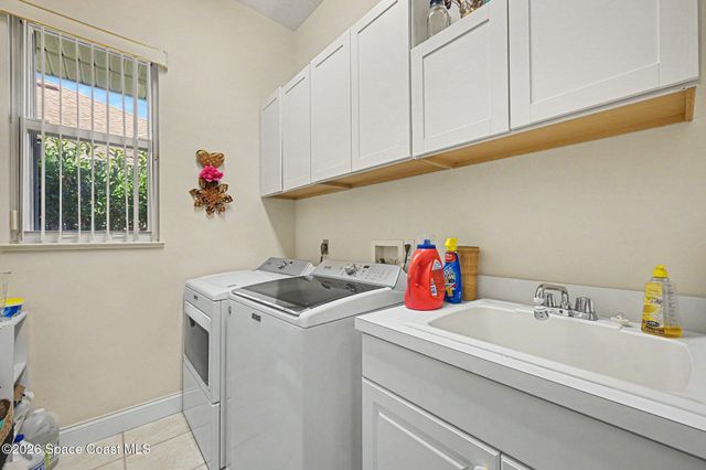 541 Carmel Drive, Melbourne, FL 32940