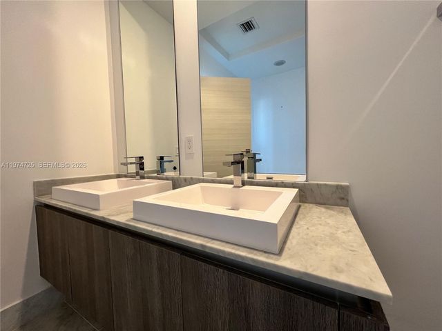 801 S Miami Ave 5309, Miami, FL 33130