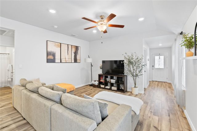 7613 Bullrider Dr, Corpus Christi, TX 78414