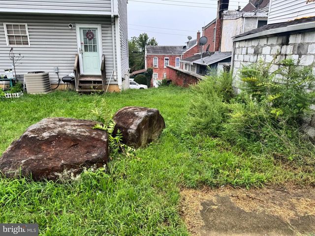 506 DELAMORE PL, Wilmington, DE 19805