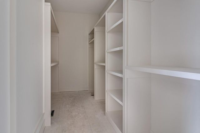 1839 Woodward Circle, Raymore, MO 64083