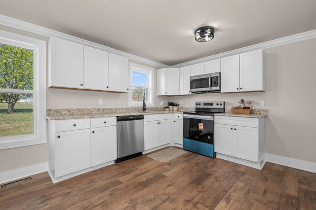 639 Short Mountain Rd, Mcminnville, TN 37110